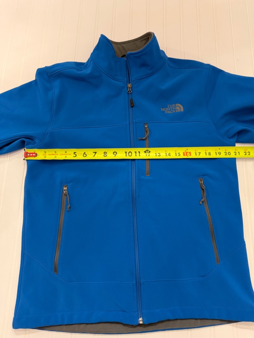 The North Face Men’s Electric Blue Lightweight Jacket Size S - Picture 4 of 11